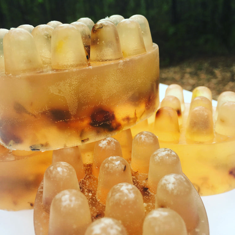 The STRONG BAR (Essential Oil Soap)